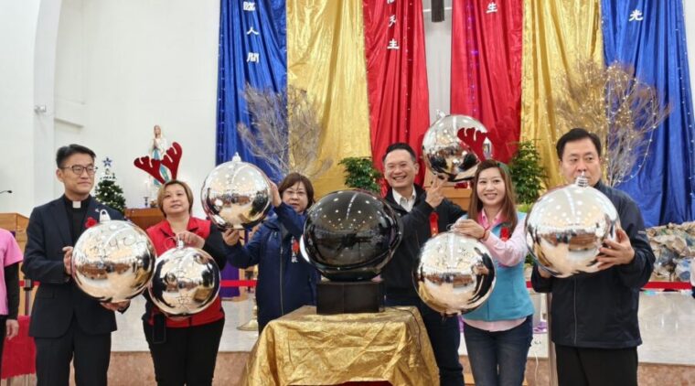 2025珍愛八德聖誕同樂會24日登場!歡迎來欣賞10米高的珍珠聖誕樹及聖誕市集