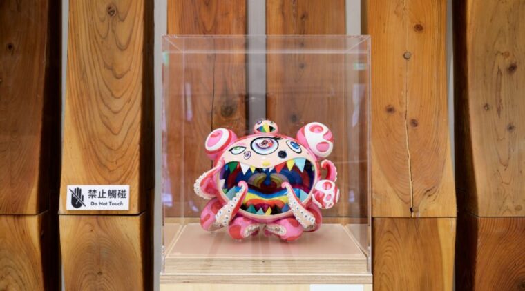 不用飛日本!恆春文化中心典藏國際級大師村上隆、草間彌生經典之作